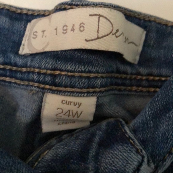 Blue jeans - Picture 3 of 3